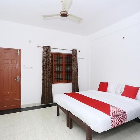 Oyo Flagship Kaveri Tourist Home Guruvāyūr 외부 사진